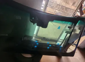 Toyota Camry 2018 Windsreen Glass