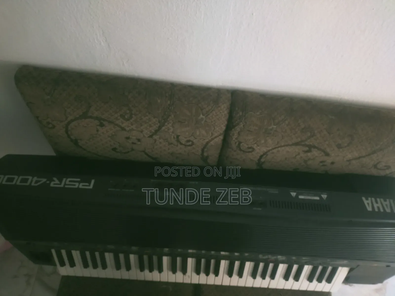 Yamaha PSR 4000 Keyboard