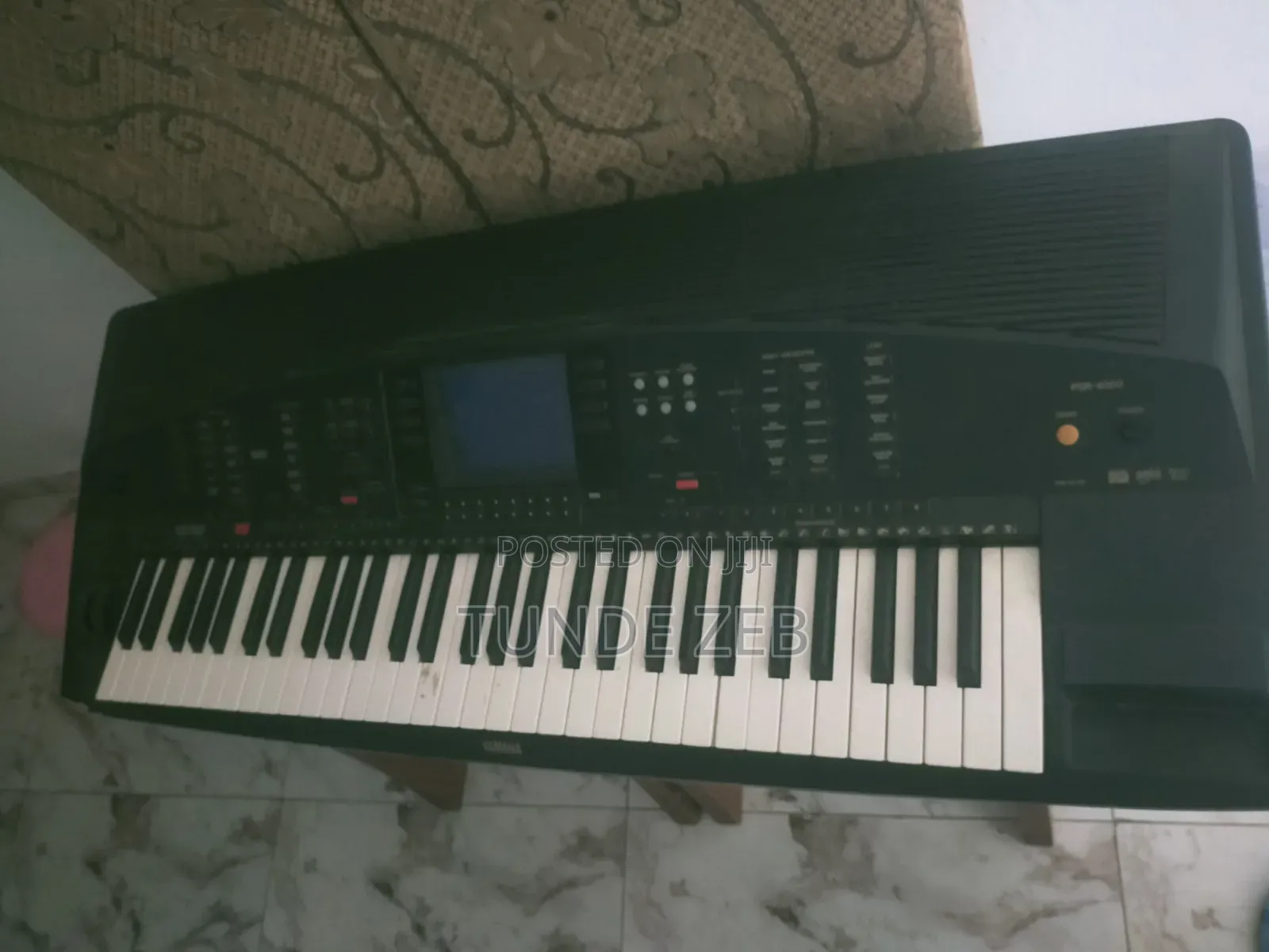 Yamaha PSR 4000 Keyboard