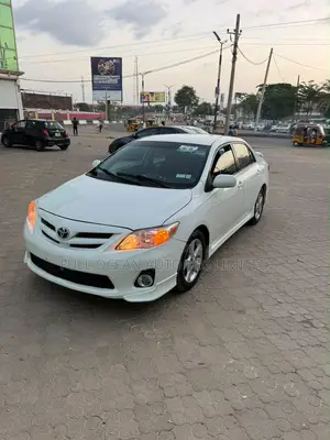 Toyota Corolla S Special Edition 4dr Sedan (1.8L 4cyl 4A) 2013 White