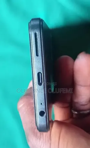 HMD Aura 64 GB Black
