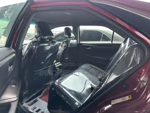Toyota Camry SE 4dr Sedan (2.5L 4cyl 6A) 2017 Red