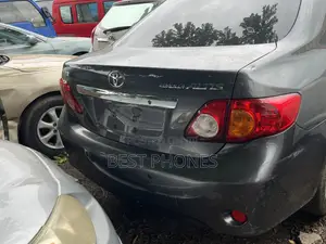 Toyota Corolla 2010 Gray