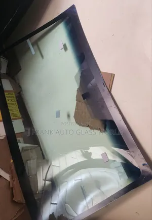 Toyota RAV4 2009 Windsreen Glass