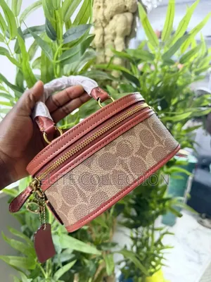 LUXURY COACH TRAIL CROSSBODY BAG,Comes With Branded Box Top Notch