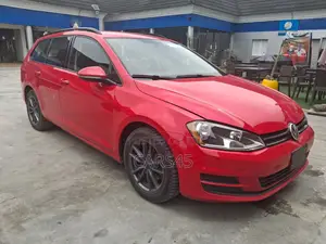 Volkswagen Golf Alltrack 2016 Red