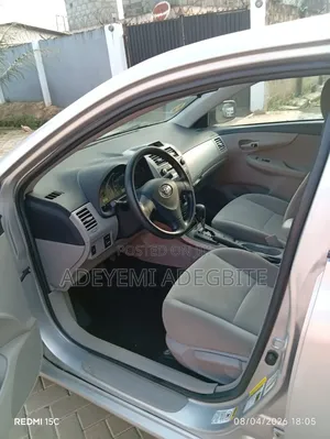 Toyota Corolla 2013 Silver