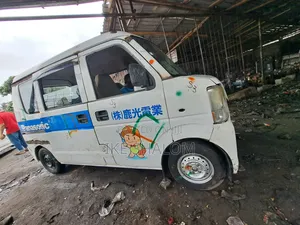 Suzuki Every 2012 White