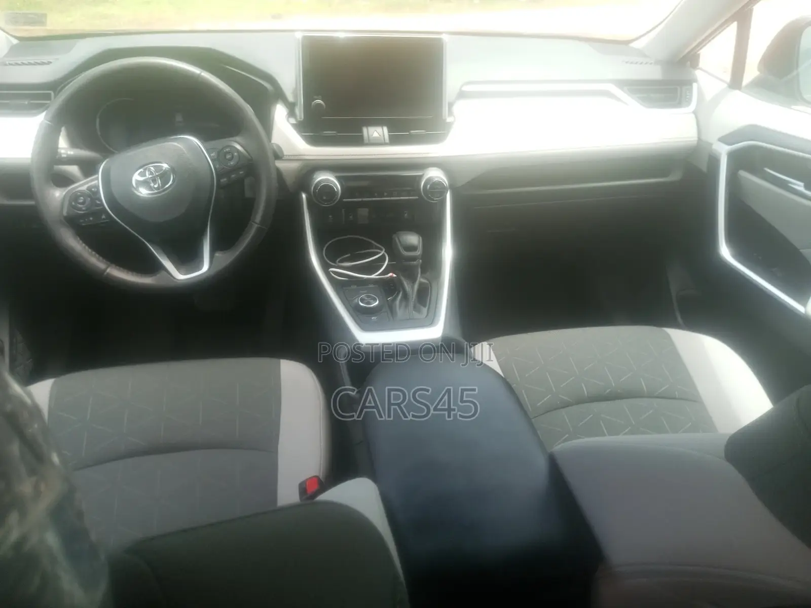 Toyota RAV4 2023 Gray