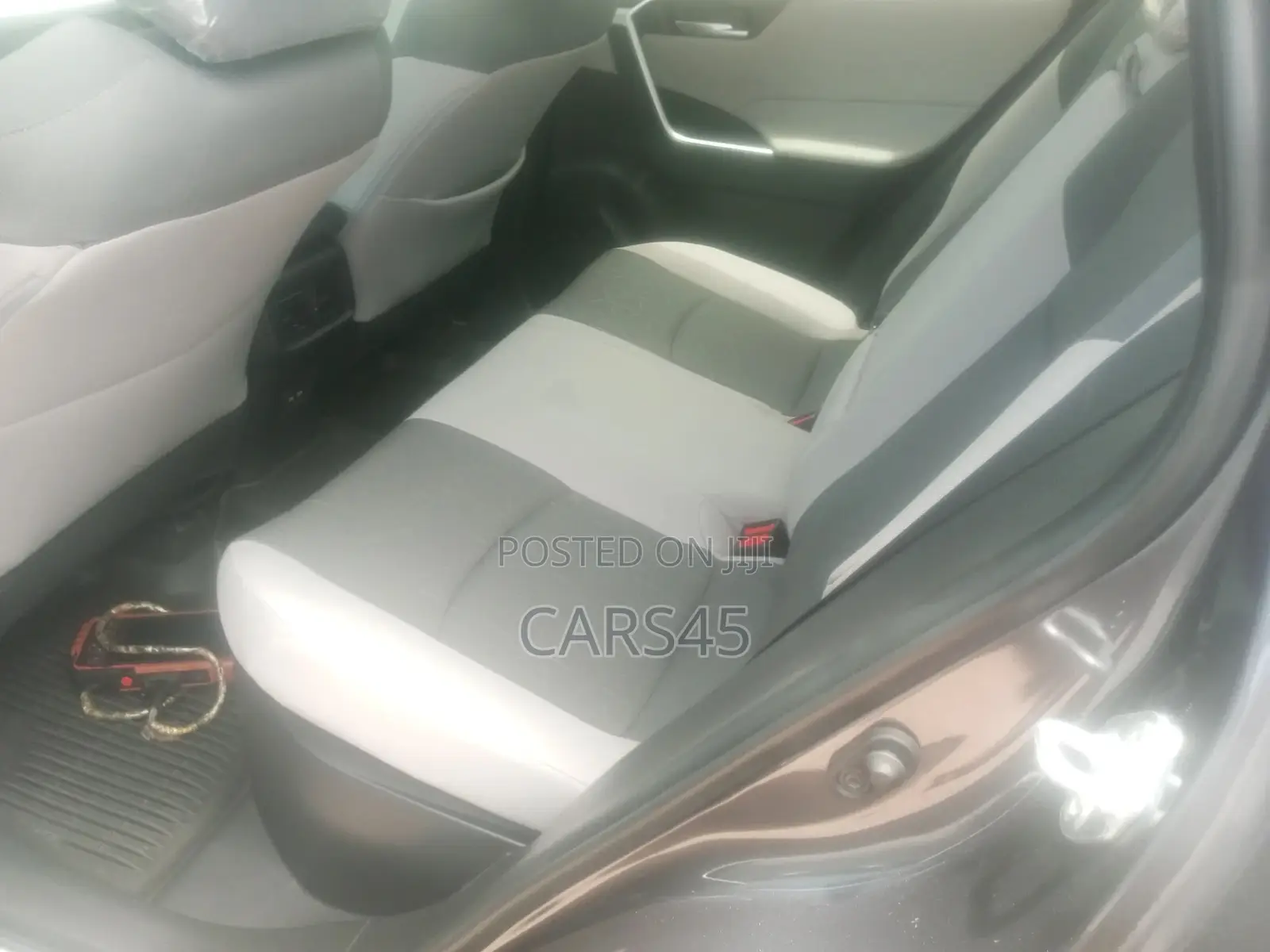 Toyota RAV4 2023 Gray