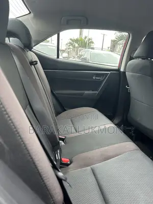 Toyota Corolla LE (1.8L 4cyl 2A) 2019 Red