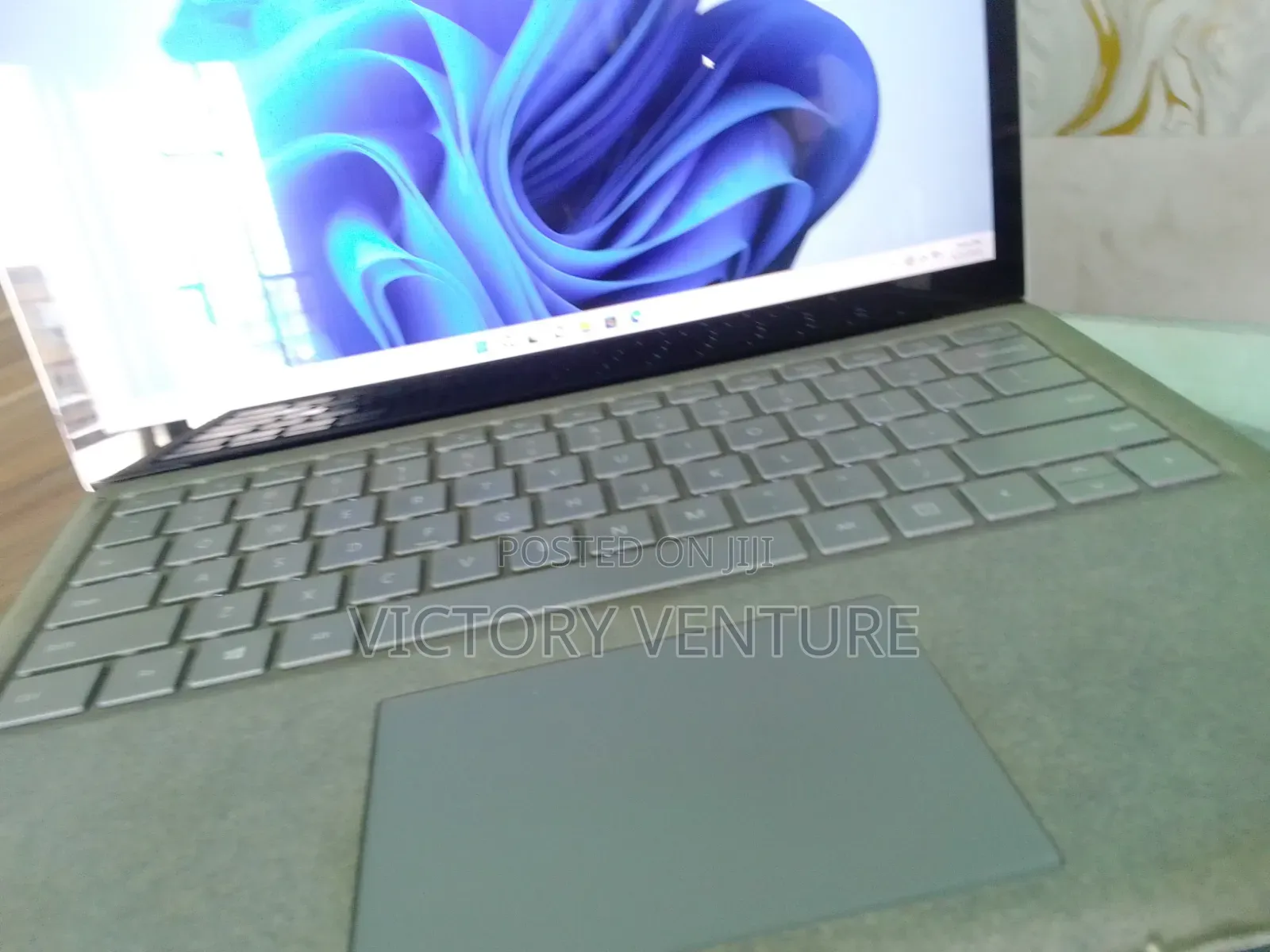 Laptop 8GB Intel Core i5 SSD 256GB