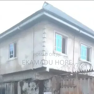 7bdrm Block of Flats in Ikwerre for sale