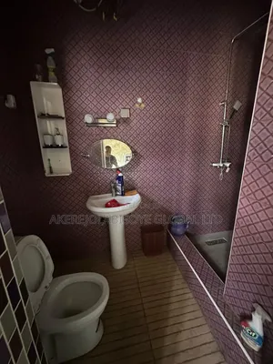 3bdrm Apartment in In An Estate Around for rent