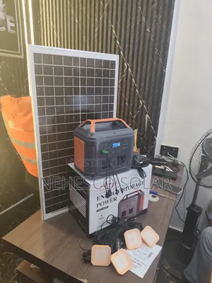 Clean Silent Electricity – 350W Solar Generator