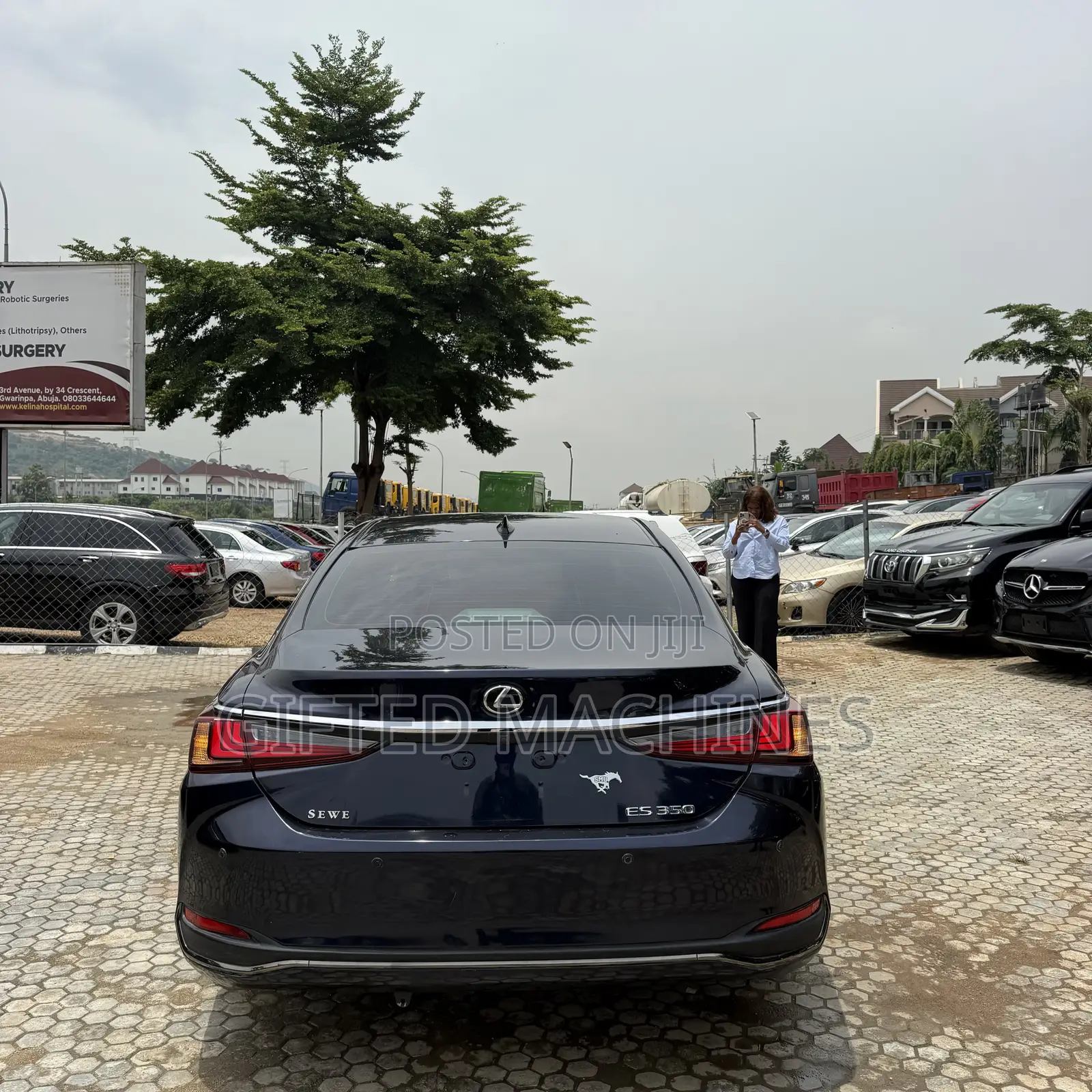 Lexus ES 2020 Blue