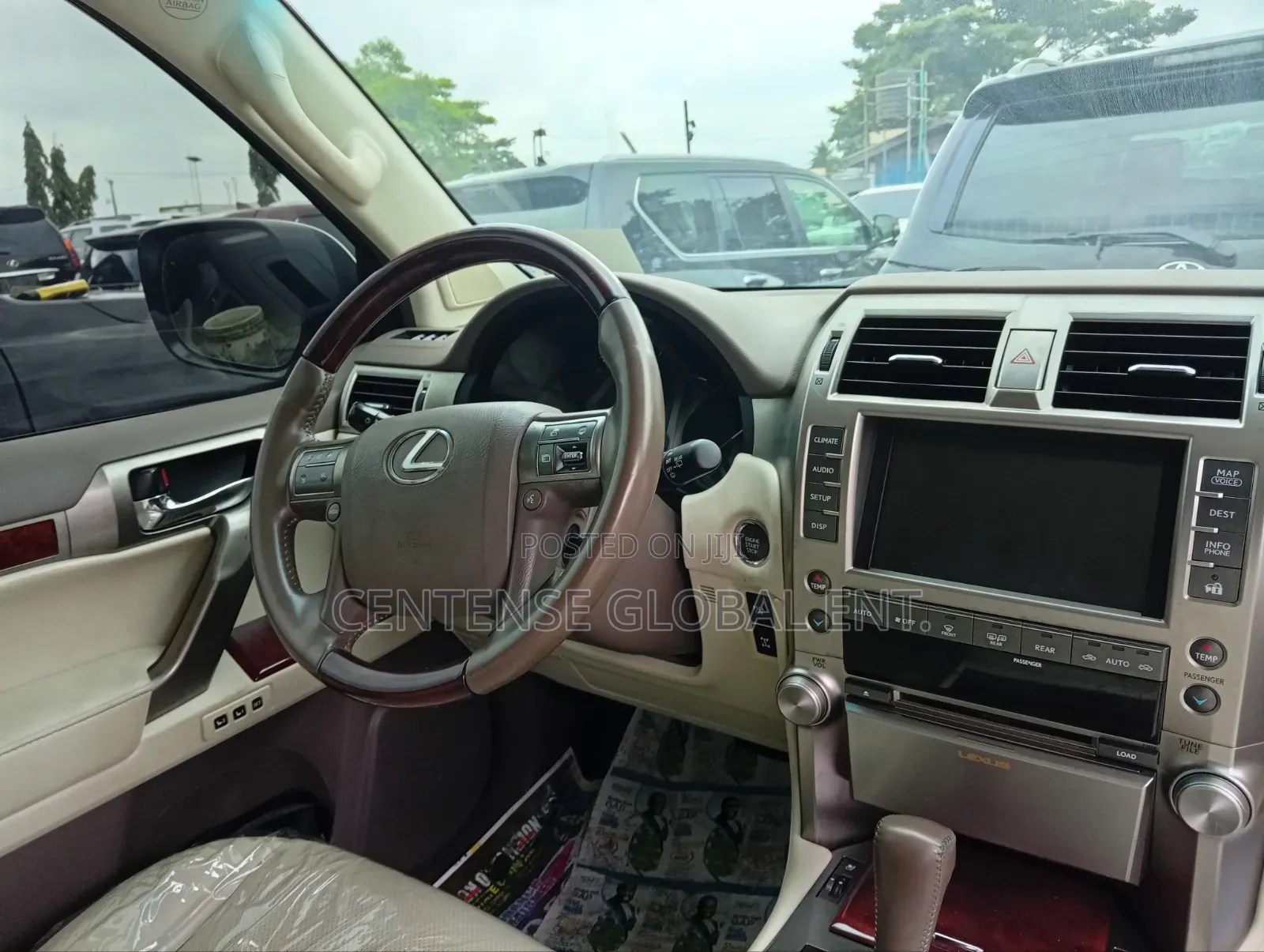 Lexus GX 2013 Gold