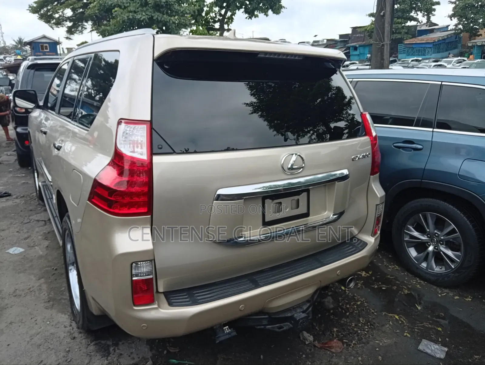 Lexus GX 2013 Gold