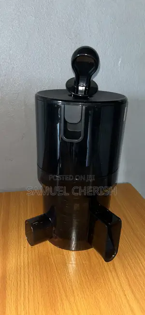Mokkom Juicer M8