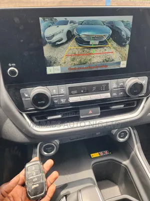 Toyota Grand Highlander Hybrid 2024 Silver