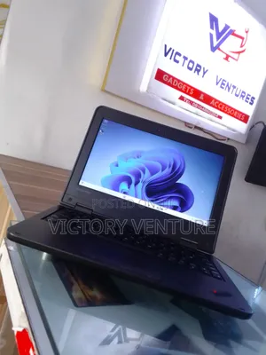 Laptop Lenovo ThinkPad 11e 4GB Intel Celeron HDD 160GB
