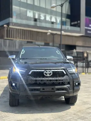 Toyota Hilux 2020 Black