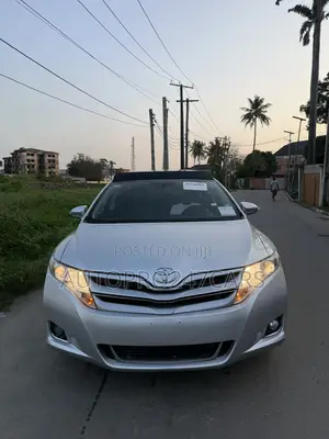 Toyota Venza XLE 2014 Silver