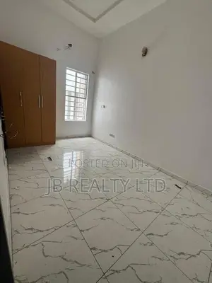 1bdrm Shared Apartment in Orchid, Lekki for rent