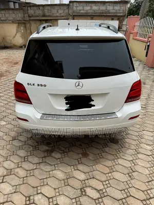 Mercedes-Benz GLK-Class Base GLK 350 4dr 4x2 (3.5L 6cyl 7A) 2015 White