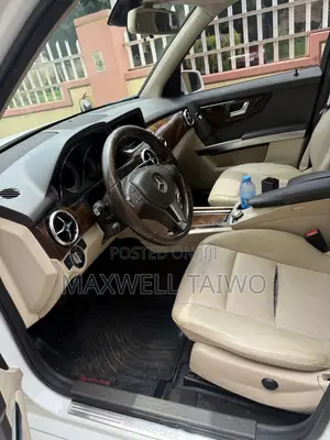 Mercedes-Benz GLK-Class Base GLK 350 4dr 4x2 (3.5L 6cyl 7A) 2015 White