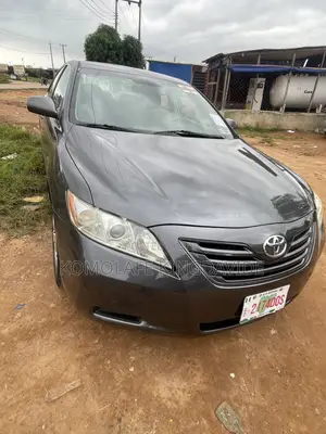 Toyota Camry LE 4dr Sedan (2.4L 4cyl 5A) 2009 Gray