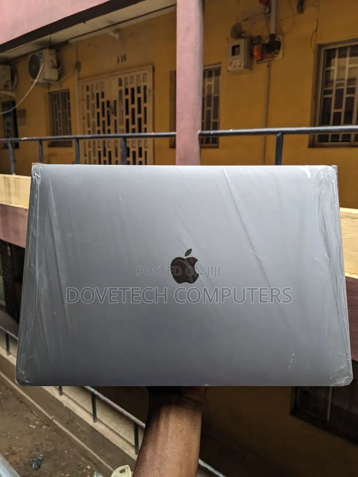 Laptop Apple MacBook Pro 2019 8GB Intel Core i5 SSD 256GB
