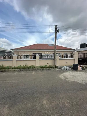 3bdrm Bungalow in In An Estate Around for rent