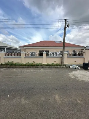 3bdrm Bungalow in In An Estate Around for rent