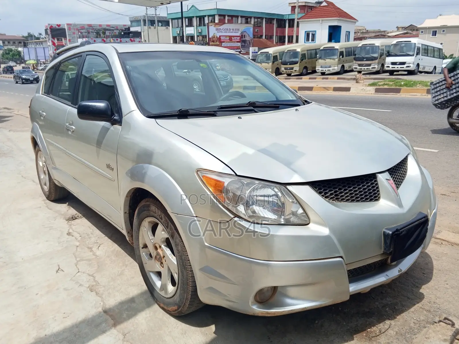Pontiac Vibe 2004 Silver