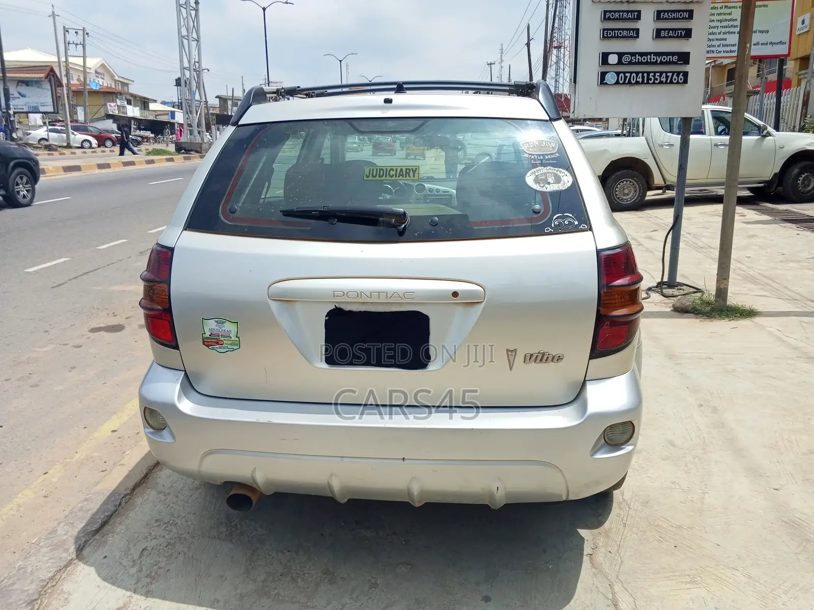 Pontiac Vibe 2004 Silver