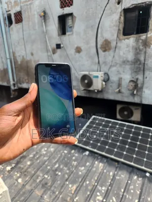 Apple iPhone 11 64 GB Black
