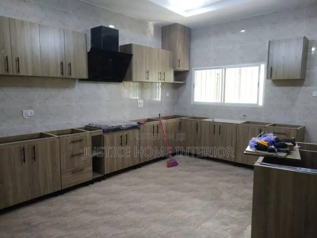 Kitchen Cabinet