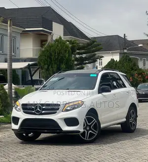 Mercedes-Benz GLE-Class GLE 350d 4MATIC 2017 White