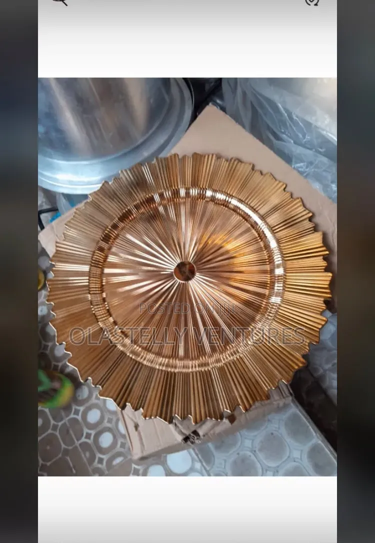 Charger Plate. Chid, Tem