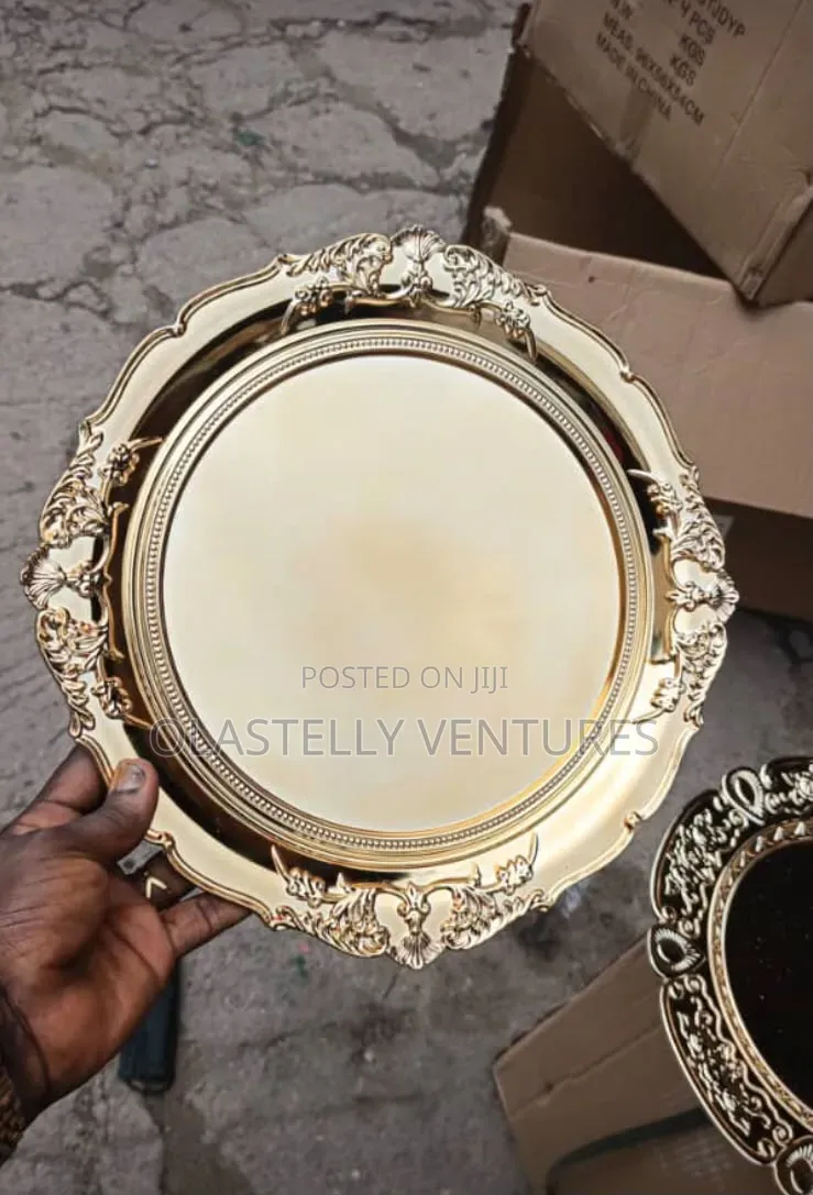 Charger Plate. Chid, Tem