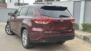 Toyota Highlander Limited 4dr SUV AWD (3.5L 6cyl 6A) 2015 Burgundy
