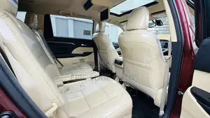 Toyota Highlander Limited 4dr SUV AWD (3.5L 6cyl 6A) 2015 Burgundy