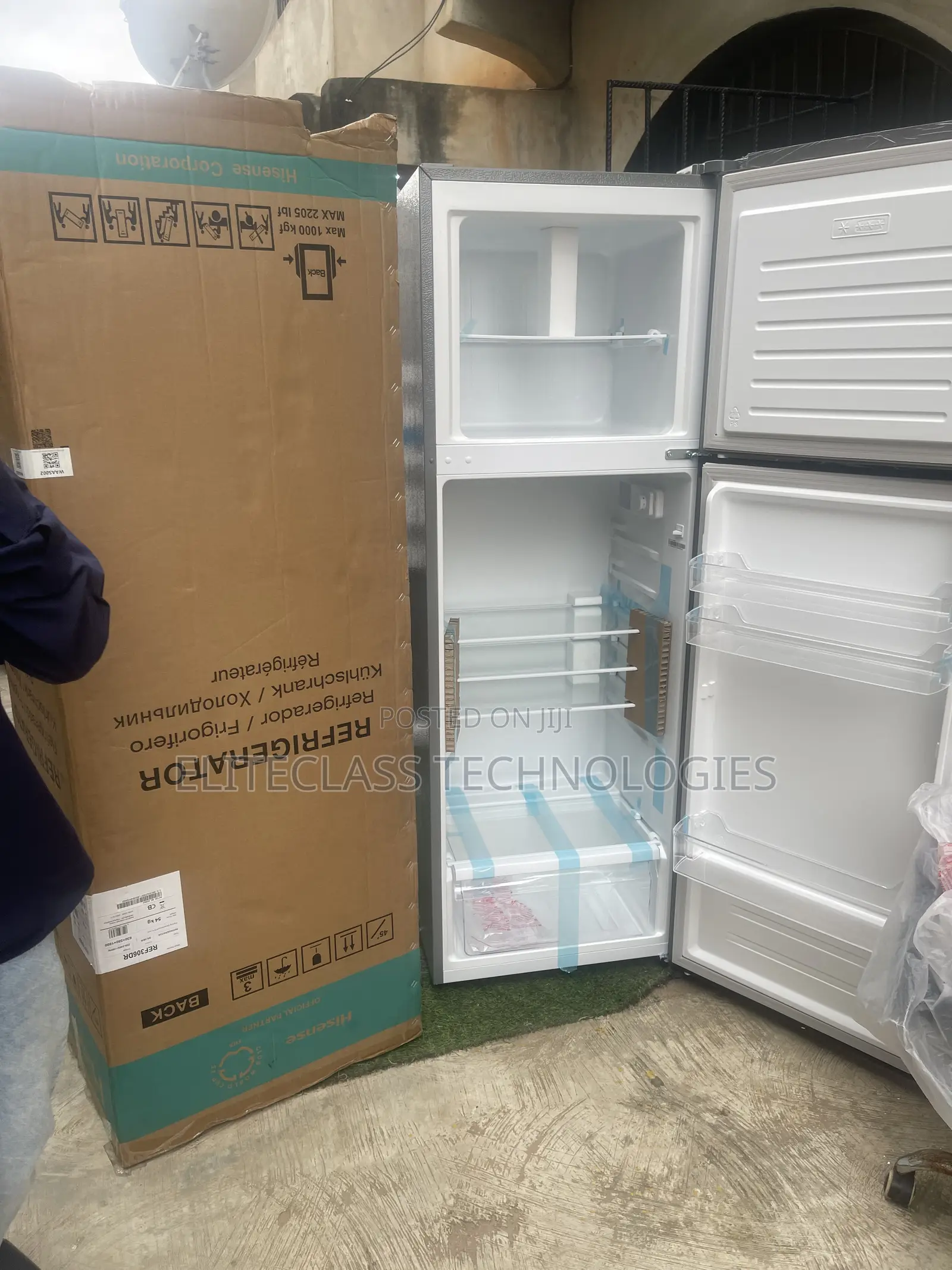 Durable Hisense Refrigerator Capacity 306 Litres