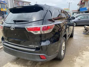 Toyota Highlander 2014 Black