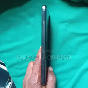 HMD Aura 64 GB Black