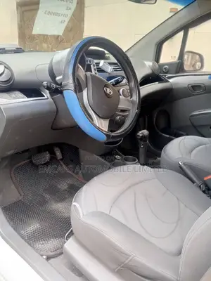 Chevrolet Spark LT 2012 Silver