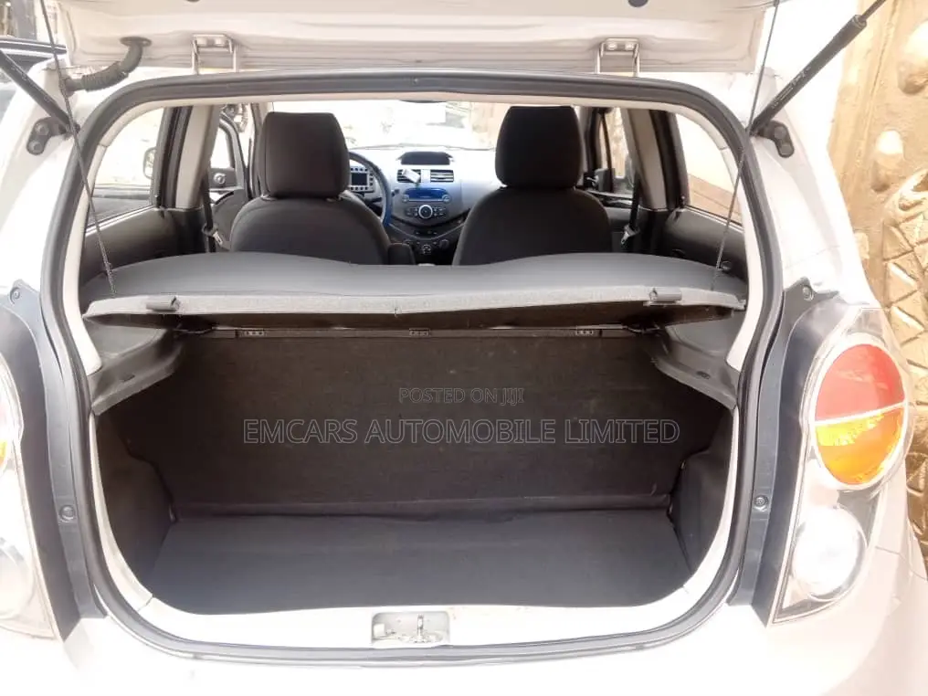 Chevrolet Spark LT 2012 Silver