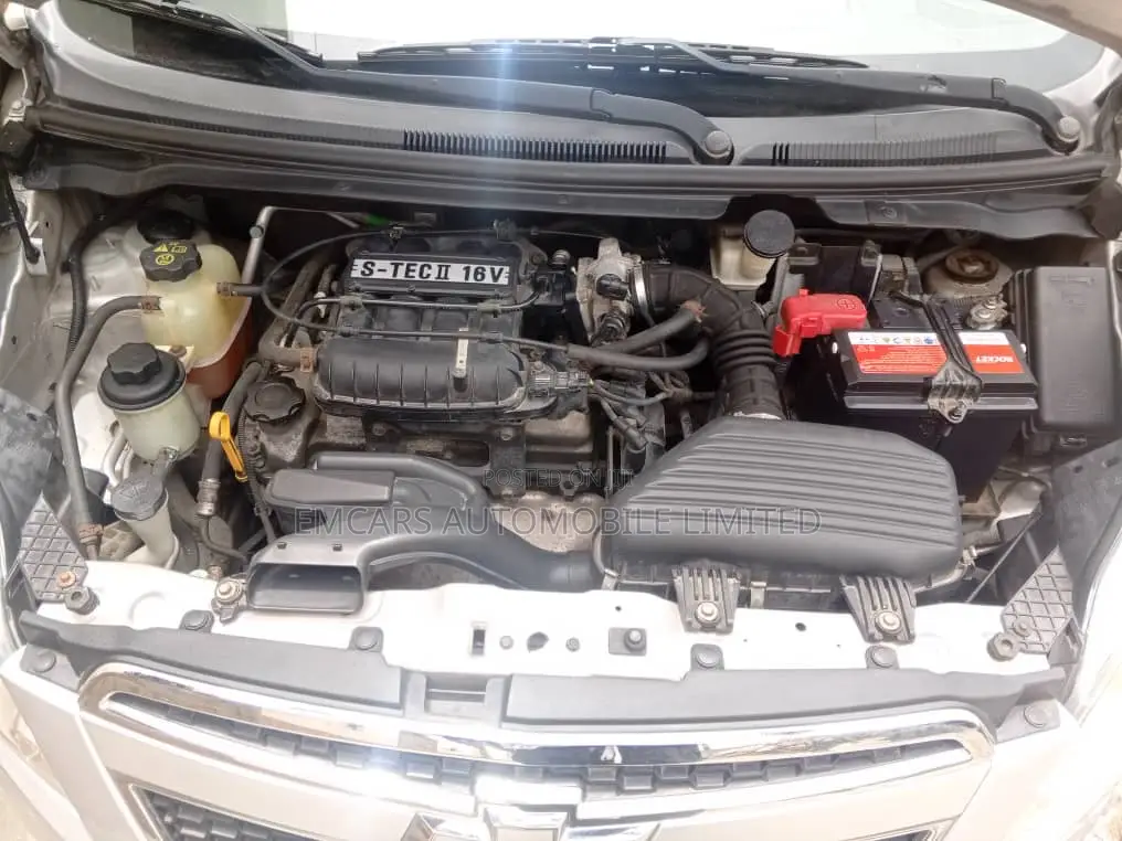 Chevrolet Spark LT 2012 Silver