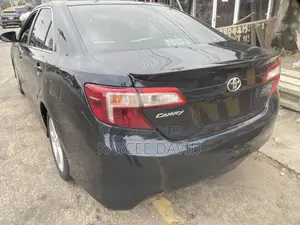 Toyota Camry SE 4dr Sedan (2.5L 4cyl 6A) 2013 Black